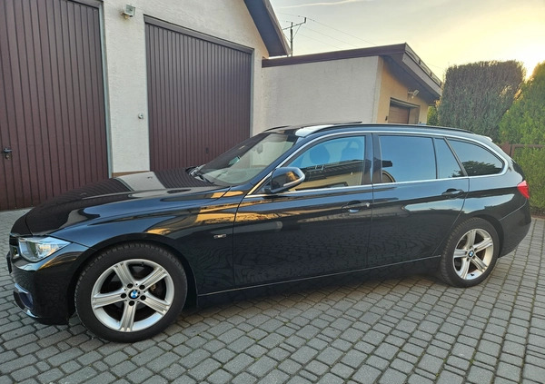 BMW Seria 3 cena 47900 przebieg: 215000, rok produkcji 2014 z Parczew małe 232